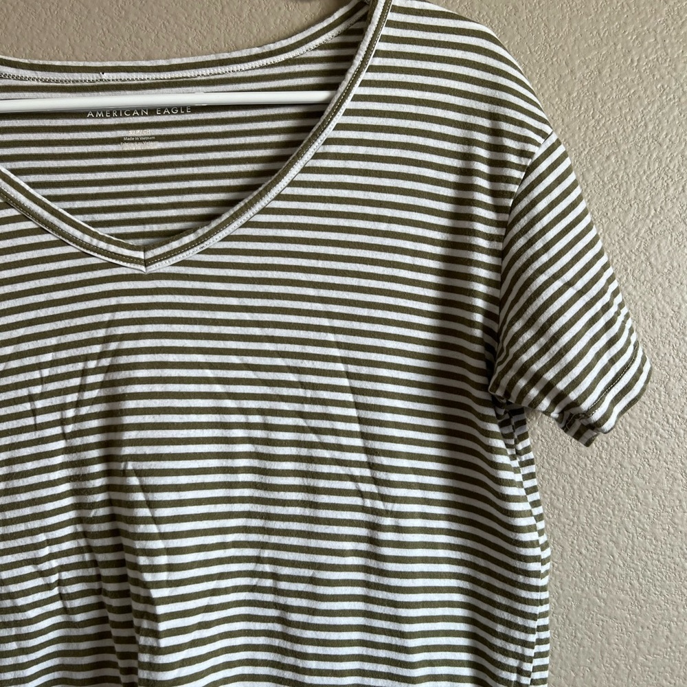 American Eagle top